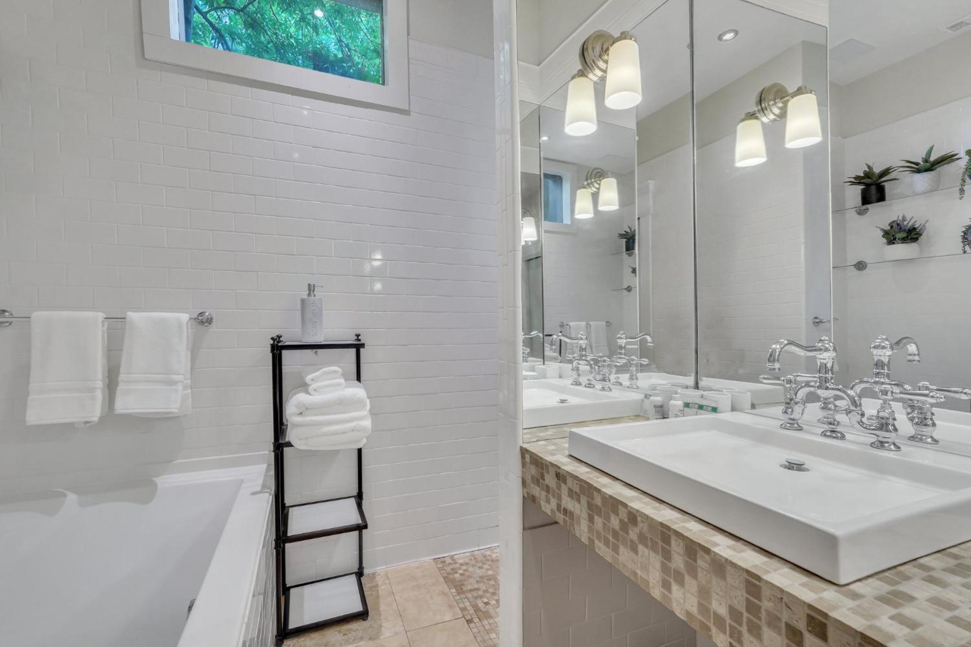 The Lincoln Loft, Near Forsyth Park With Free Parking Villa Savannah Buitenkant foto