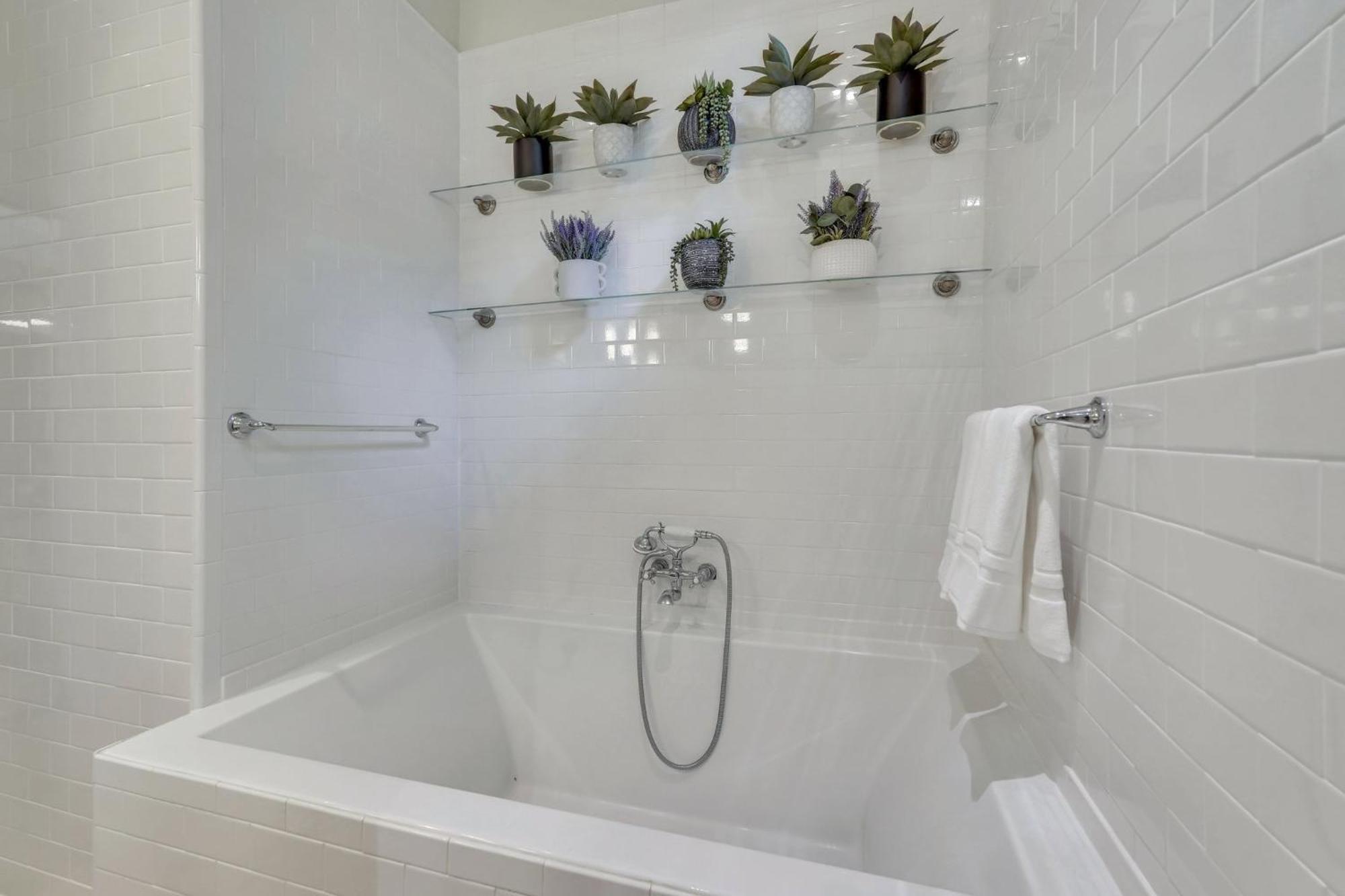 The Lincoln Loft, Near Forsyth Park With Free Parking Villa Savannah Buitenkant foto